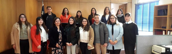 Estudiantes de Derecho UVM visitan Juzgado de Letras en lo Civil de Valparaíso