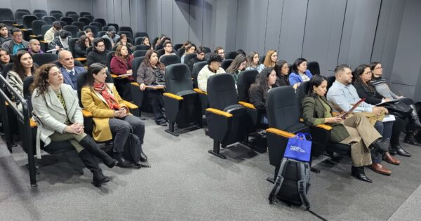 Estudiantes de Derecho UVM fortalecen formación práctica en posesiones efectivas junto al Registro Civil