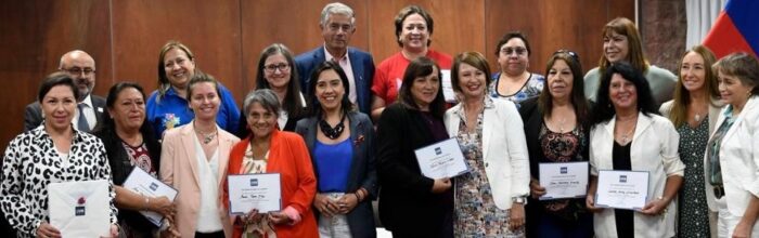 UVM hizo reconocimiento a dirigentas sociales en el marco del 8M