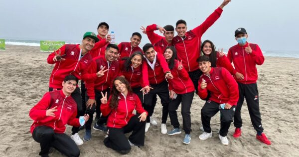 Carrera de Educación física participa de iniciativa «Crecer en Movimiento»