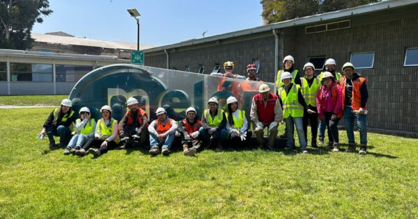 Estudiantes de Ingeniería Civil en Minas visitaron las instalaciones de Cementos Melón