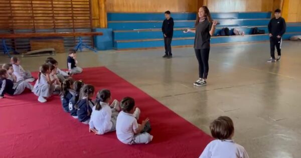 Pedagogía en Educación Física desarrolló actividad denominada “Cuento Motriz” en jardín infantil de  Viña del Mar