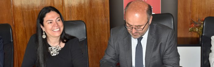 UVM firma convenio con la Cámara Regional de Comercio y la Producción