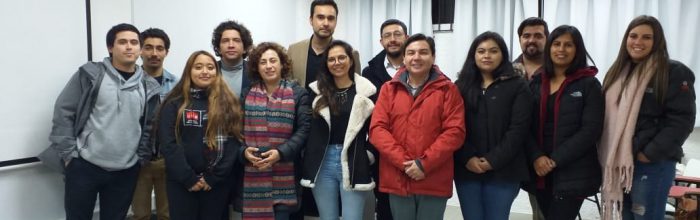 Ex alumnos y profesionales comparten experiencias con estudiantes Periodismo UVM
