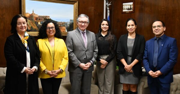 Coordinadora de Clínica Jurídica UVM se reunió con presidente de la Corte de Apelaciones de Valparaíso