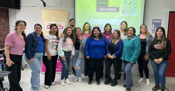 Escuela de Educación UVM y Eligeeducar realizaron «Taller de apoyo a nuevas profesionales de carreras de pedagogía»
