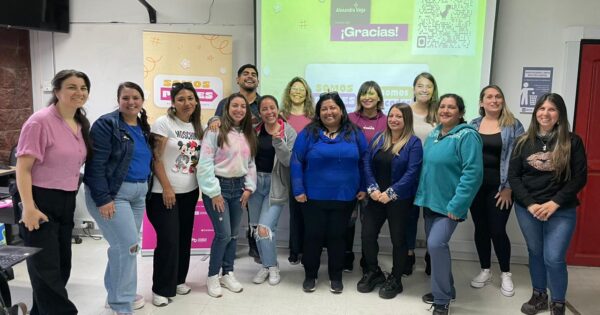 Escuela de Educación UVM y Eligeeducar realizaron “Taller de apoyo a nuevas profesionales de carreras de pedagogía”