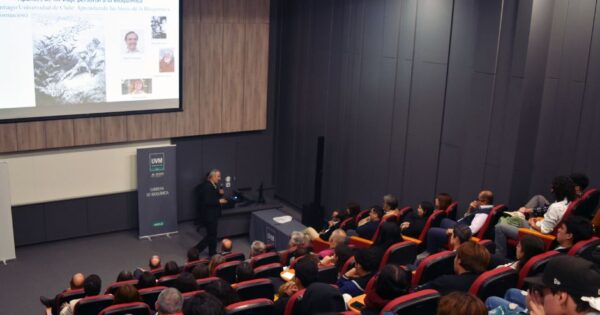 Escuela de Ciencias UVM inauguró año académico con clase magistral sobre biotecnología y genómica