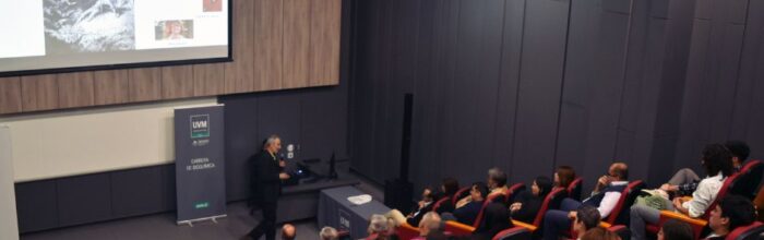 Escuela de Ciencias UVM inauguró año académico con clase magistral sobre biotecnología y genómica