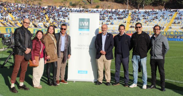 UVM y Everton firman convenio para fortalecer la formación práctica de estudiantes del área de la salud