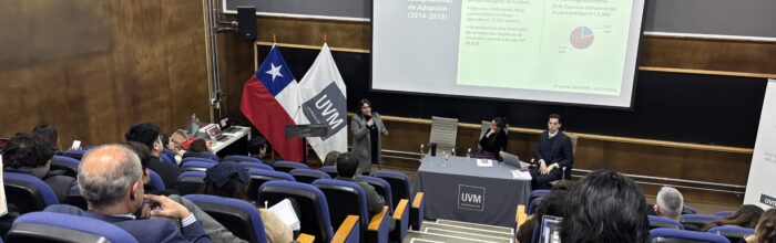 Carrera de Derecho UVM realizó conversatorio sobre nueva Ley de Adopción en Chile