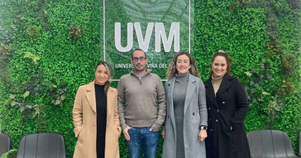 Académico de la Universidad de Sevilla realizó estancia docente en UVM