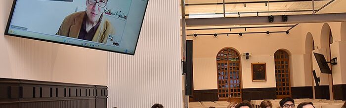 Docente de Cine y Comunicación Digital UVM presentó ponencia en universidad española