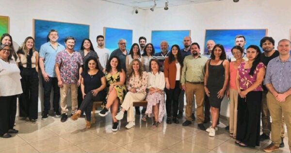 Académica de Odontología participó en importante encuentro en Santiago