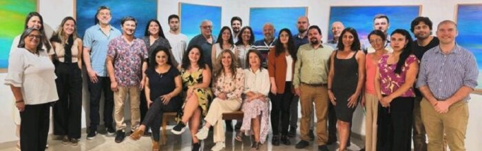 Académica de Odontología participó en importante encuentro en Santiago