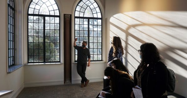 Estudiantes de Diseño UVM visitaron el Museo Palacio Vergara