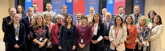 Directora de departamento UVM participa en reunión con Ministerio de Salud para abordar problemáticas