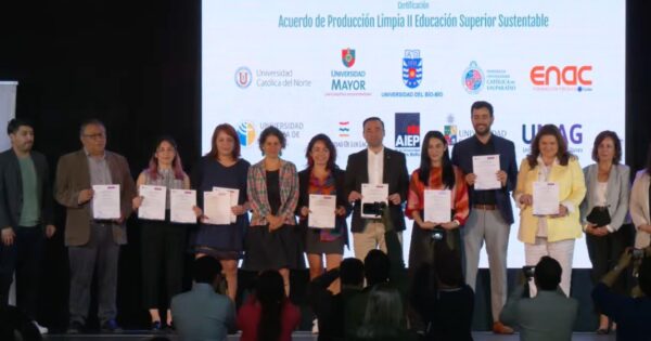 Destacado reconocimiento a UVM por sus notables logros en sustentabilidad