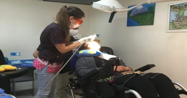 Odontología participará en la atención integral domiciliaria de pacientes con dismovilidad o dependencia
