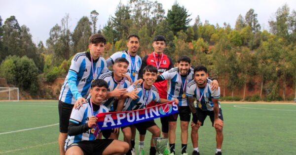 Estudiantes UVM desarrollaron exitoso campeonato de fútbol en Campus Rodelillo