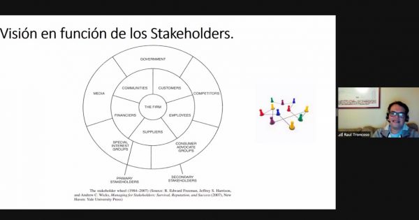 Experto en sustentabilidad y valor compartido se reúne con estudiantes de Relaciones Públicas UVM