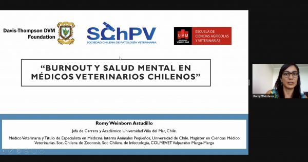 Jefa de carrera de Medicina Veterinaria expone sobre los peligros del Síndrome de Burnout en la profesión