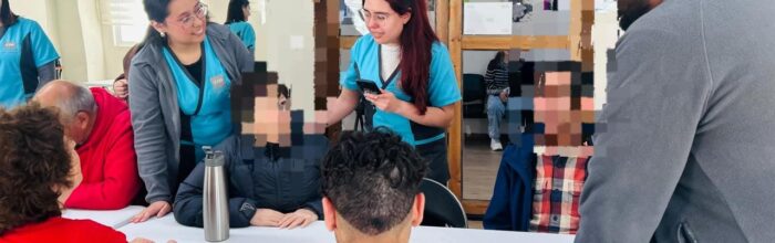 Estudiantes UVM desarrollan taller de estimulación a personas con discapacidad visual de Quilpué