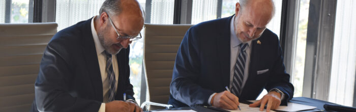 UVM y Cámara Chileno-Coreana de Comercio firman convenio para fortalecer vinculación académica y desarrollo regional