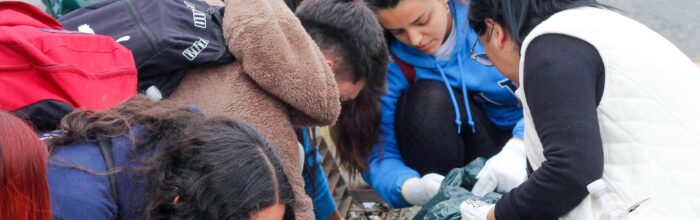 Estudiantes UVM participaron en operativo «Valparaíso sin basura»