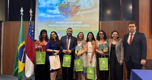Académica UVM participó en Jornada Pre-COP30 en la Universidad Estadual de Manaus