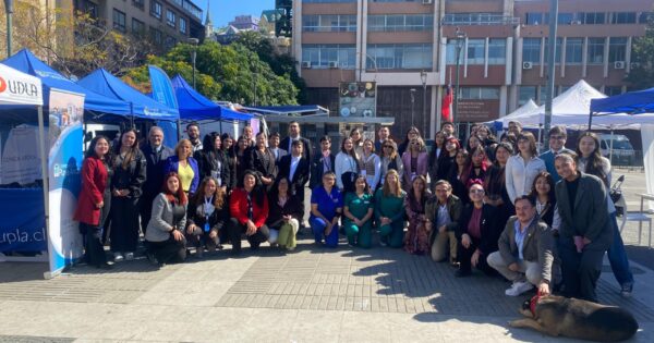 Universidad Viña del Mar participó en operativo jurídico gratuito en Valparaíso