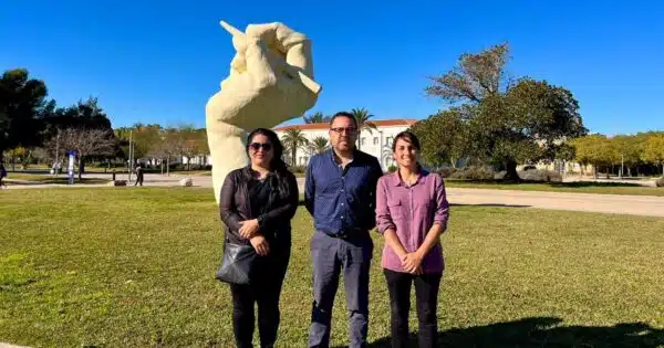 Tres académicos UVM realizan sus pasantías de investigación en España