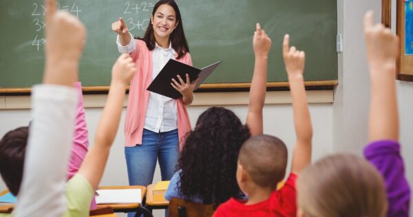 ¿Conoces la ley que rige a las pedagogías en Chile?