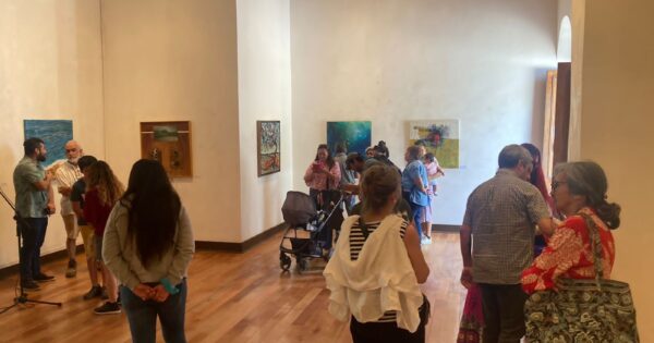 Académica de Escuela de Arquitectura, Comunicaciones y Diseño forma parte de exposición en San Felipe