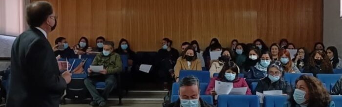 Más de 40 profesores del colegio Arturo Edward de Valparaíso participaron de jornada sobre emprendimiento personal en la UVM