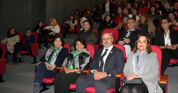 Senadora Yasna Provoste expuso en UVM sobre Proyecto de Ley de Sala Cuna Universal