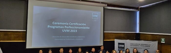 UVM realizó ceremonia de cierre de Programas de Perfeccionamiento 2023