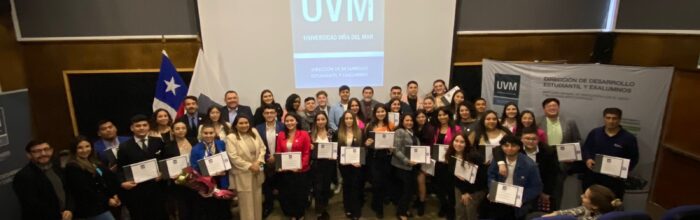 UVM realizó ceremonia de certificación de Diplomado en Liderazgo y Desarrollo Estudiantil