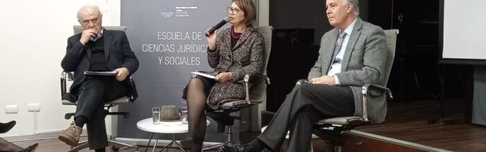Agustín Squella y Raúl Celis participaron en conversatorio «Estructura de la Administración del Estado en la nueva Constitución»