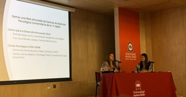 Centro de Prácticas Sociales UVM participa en conversatorio sobre desafíos actuales en salud mental