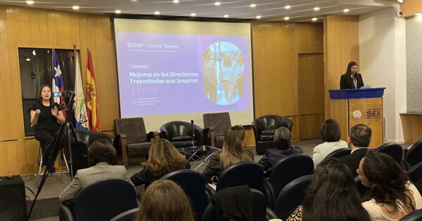 Área de Género UVM participó en seminario sobre liderazgo femenino y gobernanza universitaria