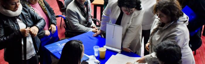 Encuentro “Tejiendo Redes de Cuidado y Empleo” reunió a actores territoriales en Quintero