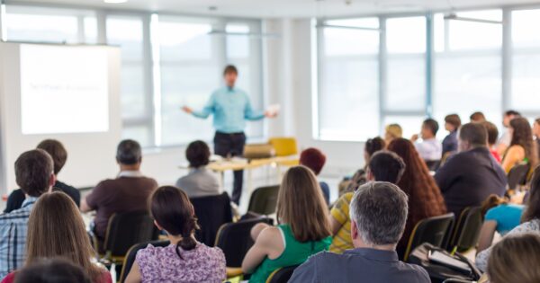 Enseñanza del Español para la inclusión intercultural: Nuevo programa con enfoque innovador en metodologías de enseñanza