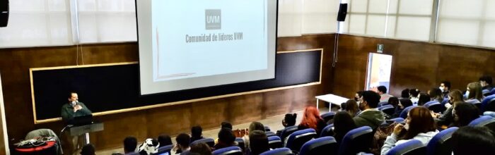 Diplomado en Liderazgo y Desarrollo Estudiantil busca potenciar habilidades de estudiantes UVM