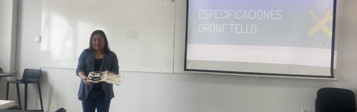 Académicas investigadoras organizan capacitación de drones educativos a equipo de Formación Transversal