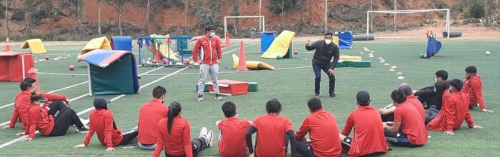 Carrera de Educación Física realiza actividades de cuidado medioambiental para niños de la región