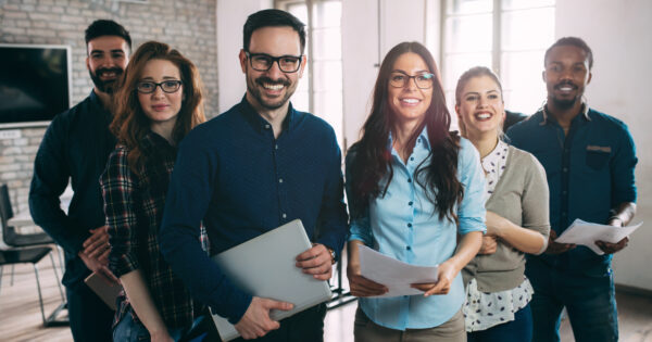 Comunidad de Profesionales y Graduados inicia el undécimo estudio de empleabilidad para titulados/as UVM