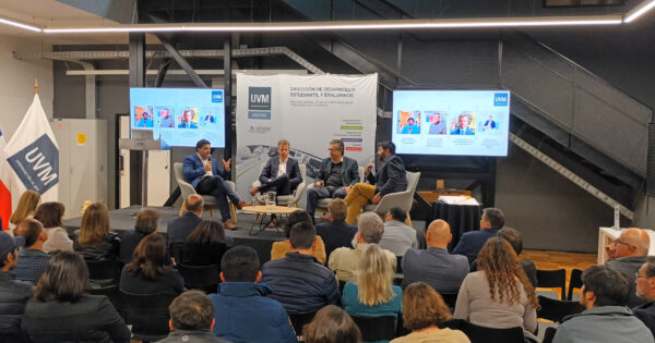 Universidad Viña del Mar celebró exitoso 6to Encuentro de Profesionales Titulados y Graduados 2024