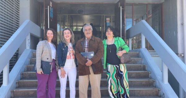 Escuela de Educación participa en seminario que aborda las causas del bajo ingreso a carreras de pedagogía