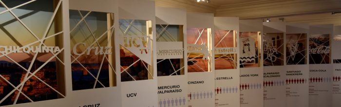 Carrera de Diseño UVM inaugura exposición sobre identidad porteña a través de logotipos